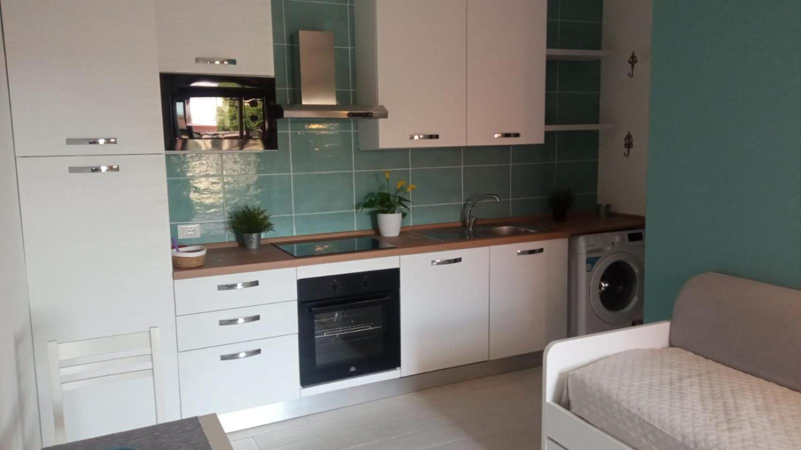 Casa Smeralda: Con Giardino E Vicino Al Mare Punta Molara ภายนอก รูปภาพ